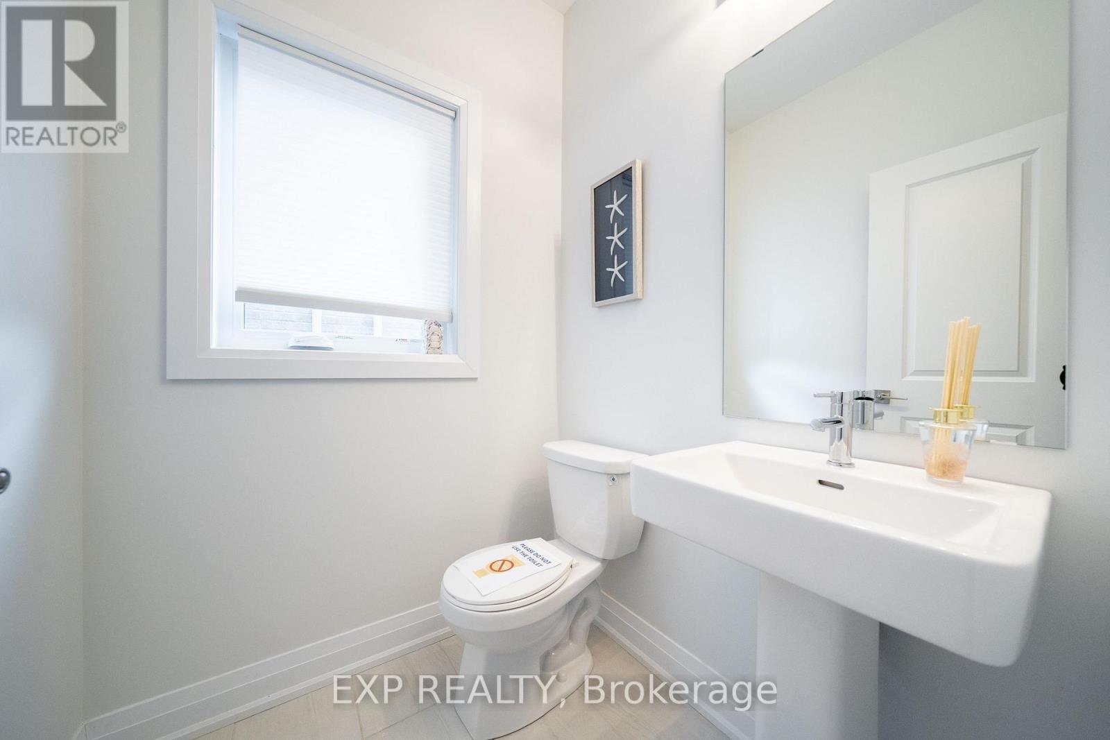 114 Seguin Street, Richmond Hill, Ontario  L4E 1N2 - Photo 5 - N13538876