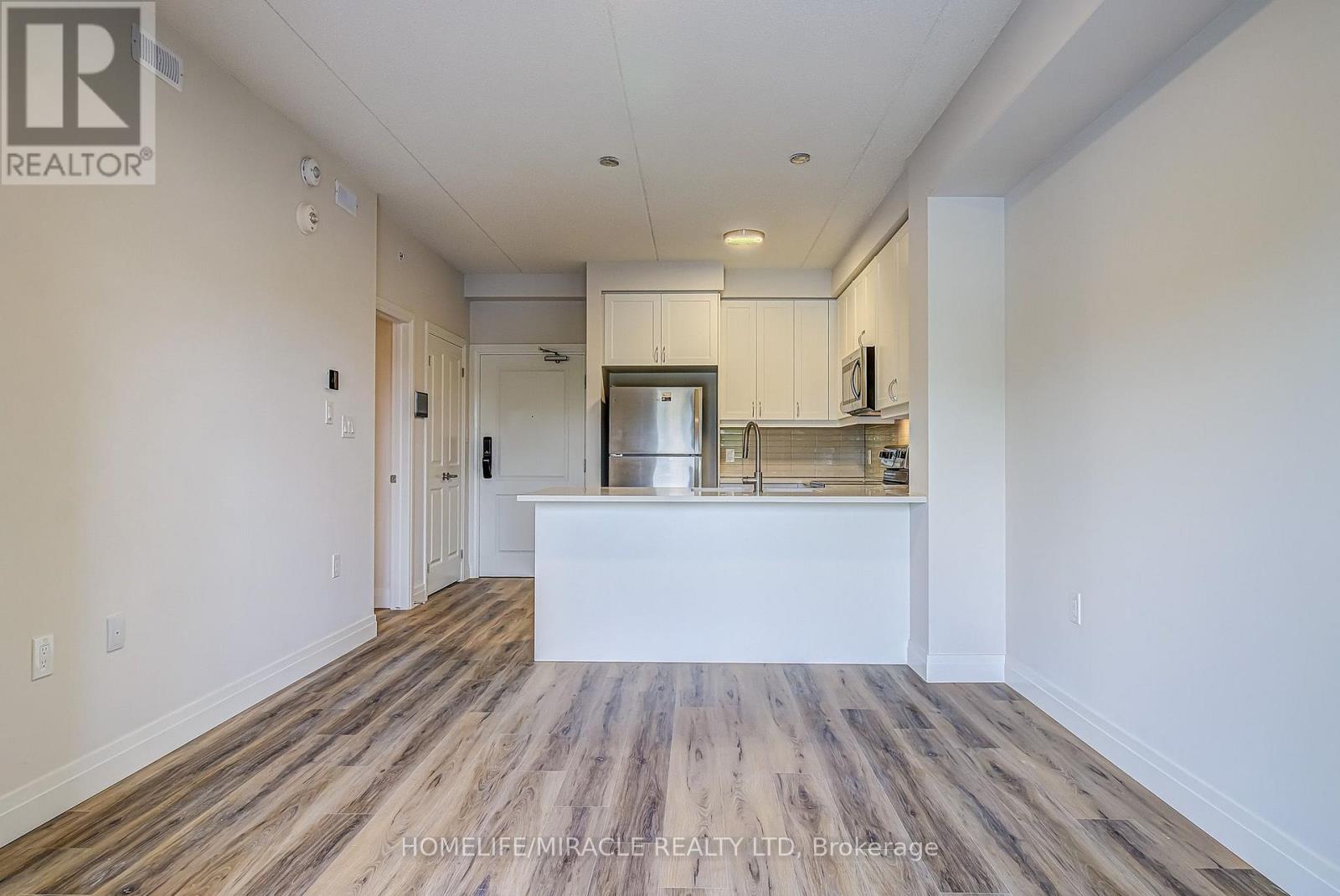 303 - 6415 REGIONAL ROAD, Milton (CO Coates)