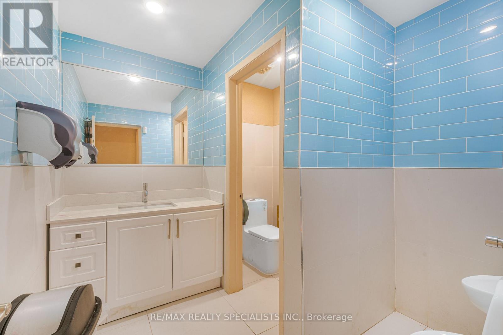 5703 Ferry Street, Niagara Falls, Ontario  L2G 1S5 - Photo 25 - X13538954