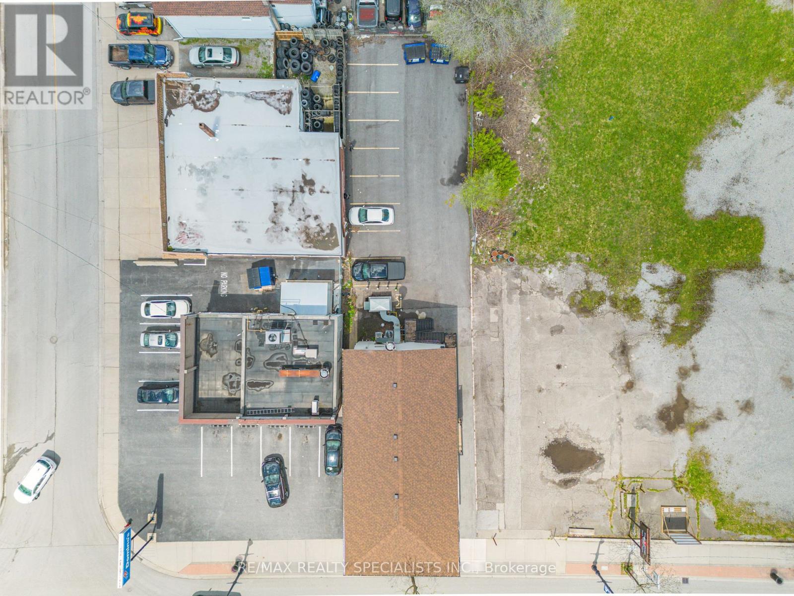 5703 Ferry Street, Niagara Falls, Ontario  L2G 1S5 - Photo 5 - X13538954