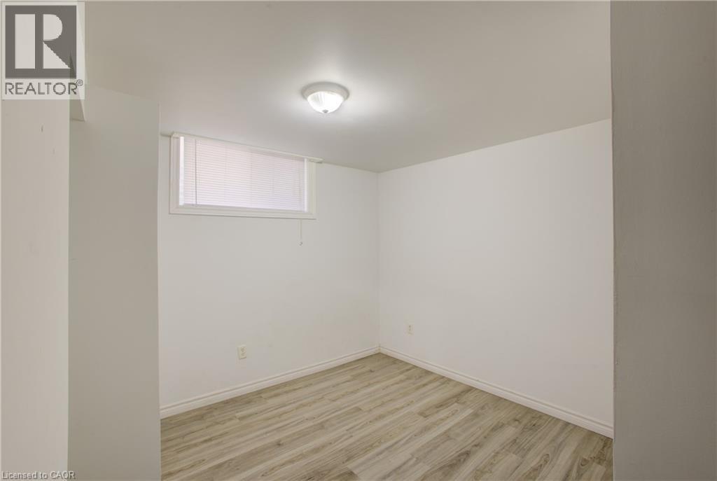 271 Highbrook Crescent, Kitchener, Ontario  N2E 3S6 - Photo 40 - 40833034