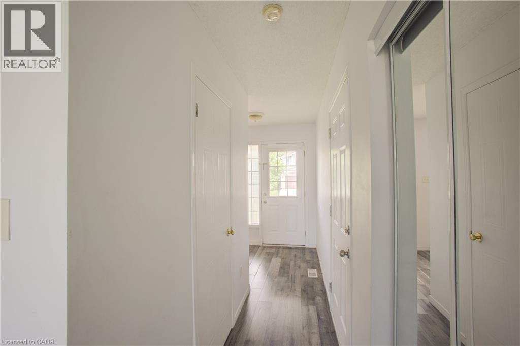 271 Highbrook Crescent, Kitchener, Ontario  N2E 3S6 - Photo 8 - 40833034
