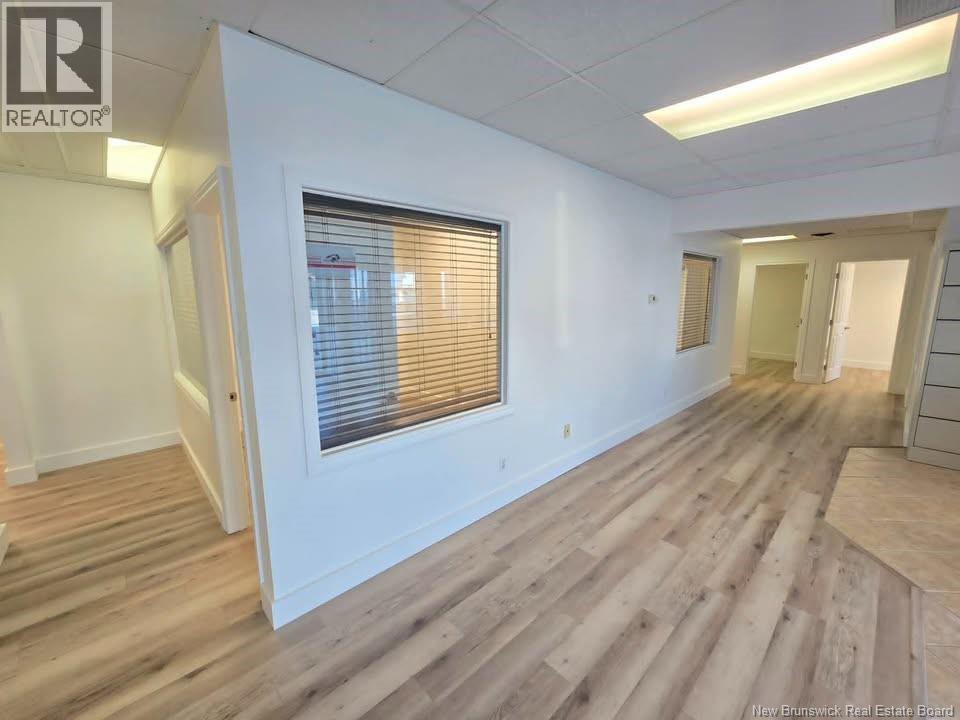 396 King, Bathurst, New Brunswick  E2A 1P3 - Photo 13 - NB143638