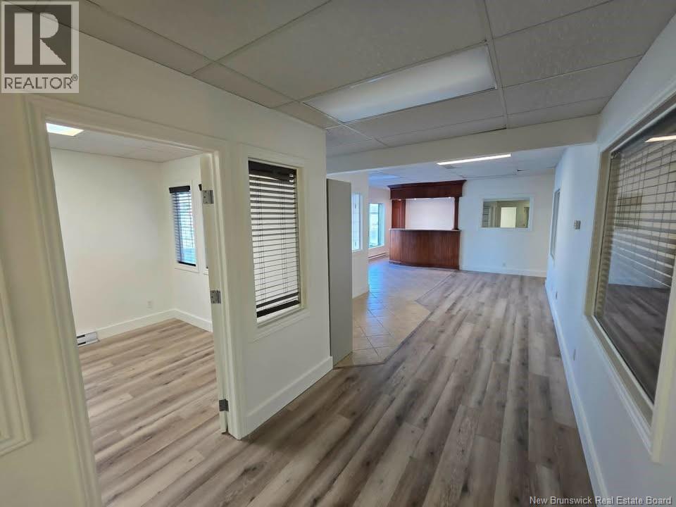 396 King, Bathurst, New Brunswick  E2A 1P3 - Photo 15 - NB143638