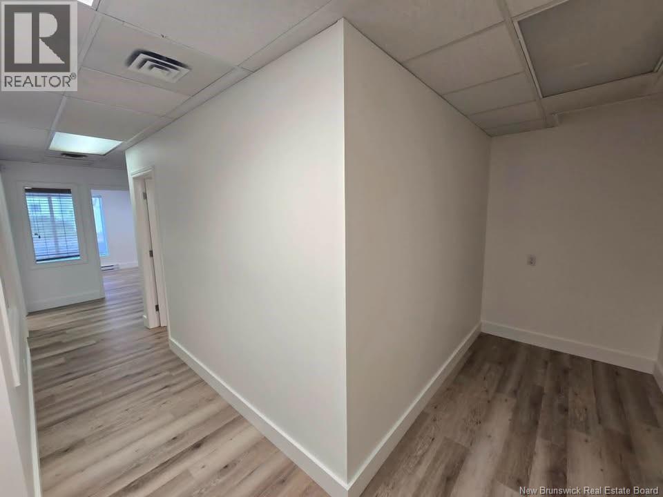 396 King, Bathurst, New Brunswick  E2A 1P3 - Photo 19 - NB143638