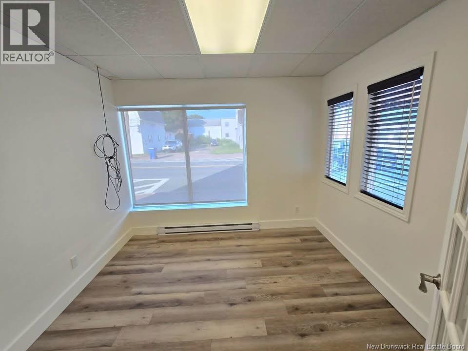 396 King, Bathurst, New Brunswick  E2A 1P3 - Photo 20 - NB143638