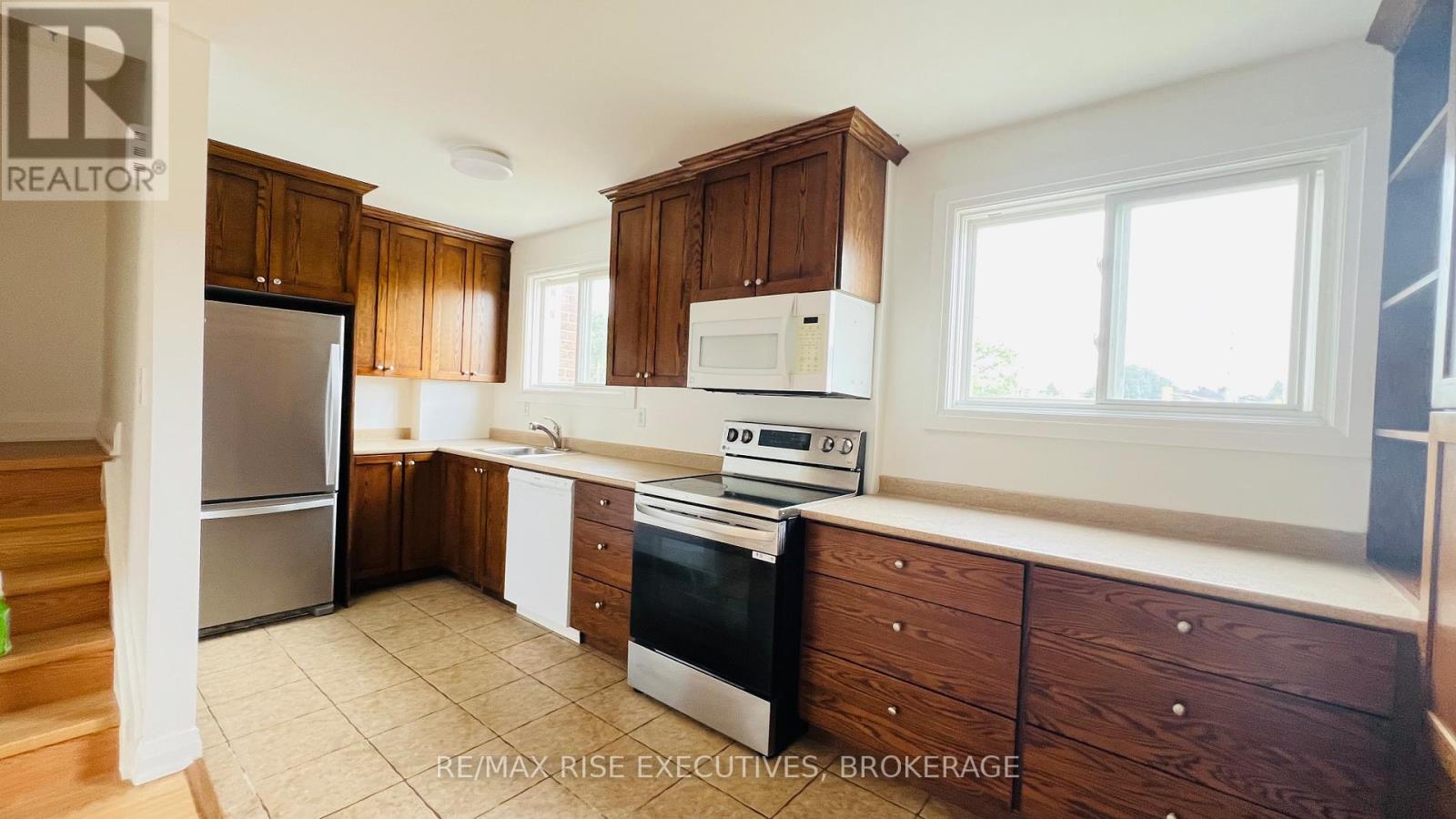 863 Datzell Lane, Kingston, Ontario  K7M 7P9 - Photo 4 - X13539214