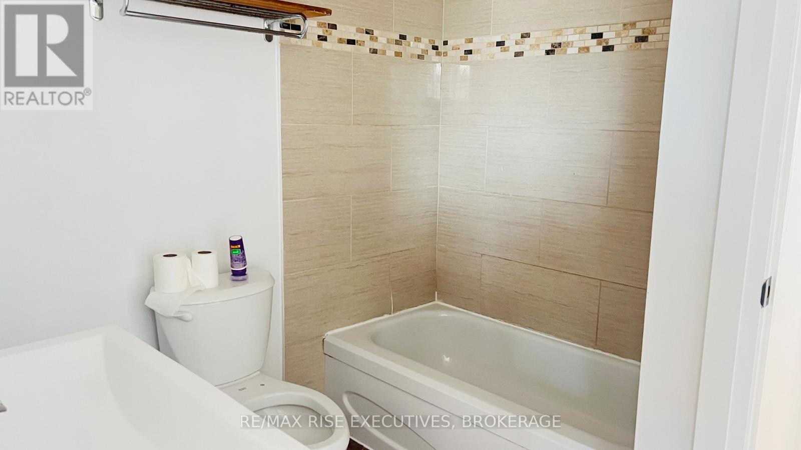 863 Datzell Lane, Kingston, Ontario  K7M 7P9 - Photo 7 - X13539214