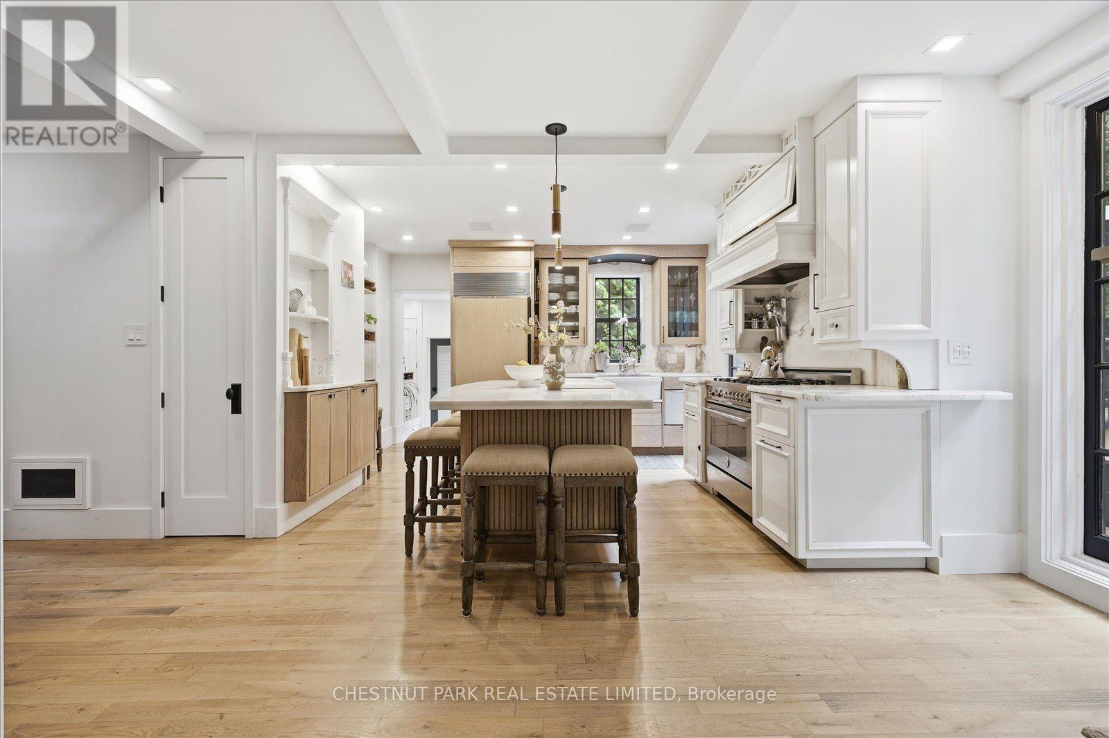 310 Bessborough Drive, Toronto, Ontario  M4G 3L1 - Photo 23 - C13538994