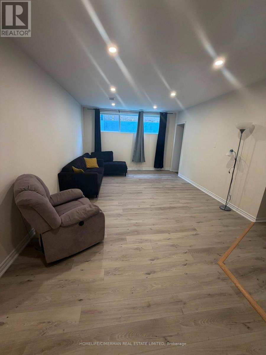 Basement Unit 1 - 92 Alexis Boulevard, Toronto, Ontario  M3H 2P7 - Photo 11 - C13539056