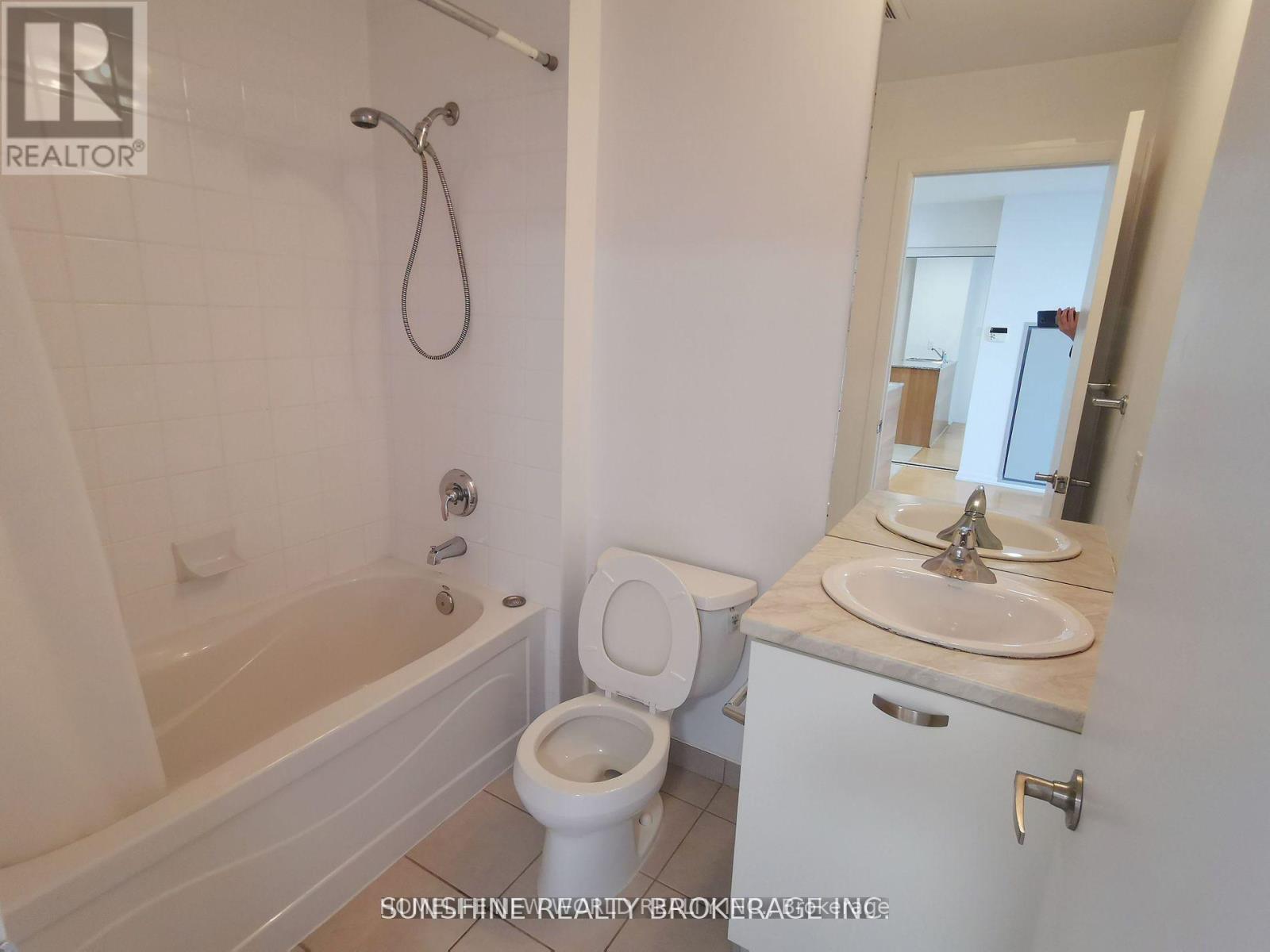 3308 - 37 Grosvenor Street, Toronto, Ontario  M4Y 3G5 - Photo 16 - C13539070