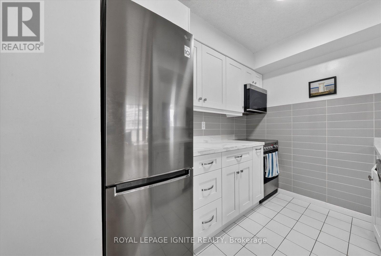1206 - 24 Wellesley Street W, Toronto, Ontario  M4Y 2X6 - Photo 14 - C13539134