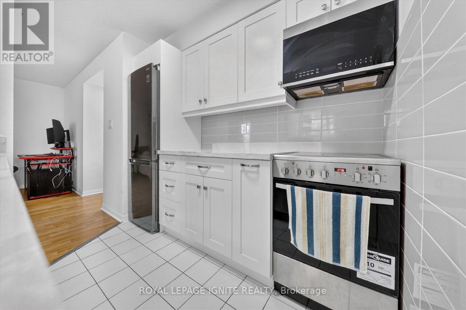 1206 - 24 Wellesley Street W, Toronto, Ontario  M4Y 2X6 - Photo 15 - C13539134
