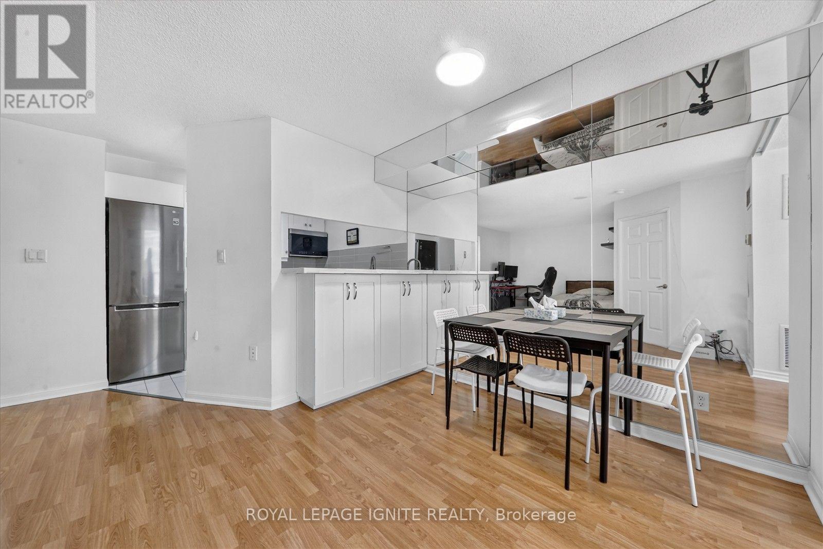 1206 - 24 Wellesley Street W, Toronto, Ontario  M4Y 2X6 - Photo 19 - C13539134