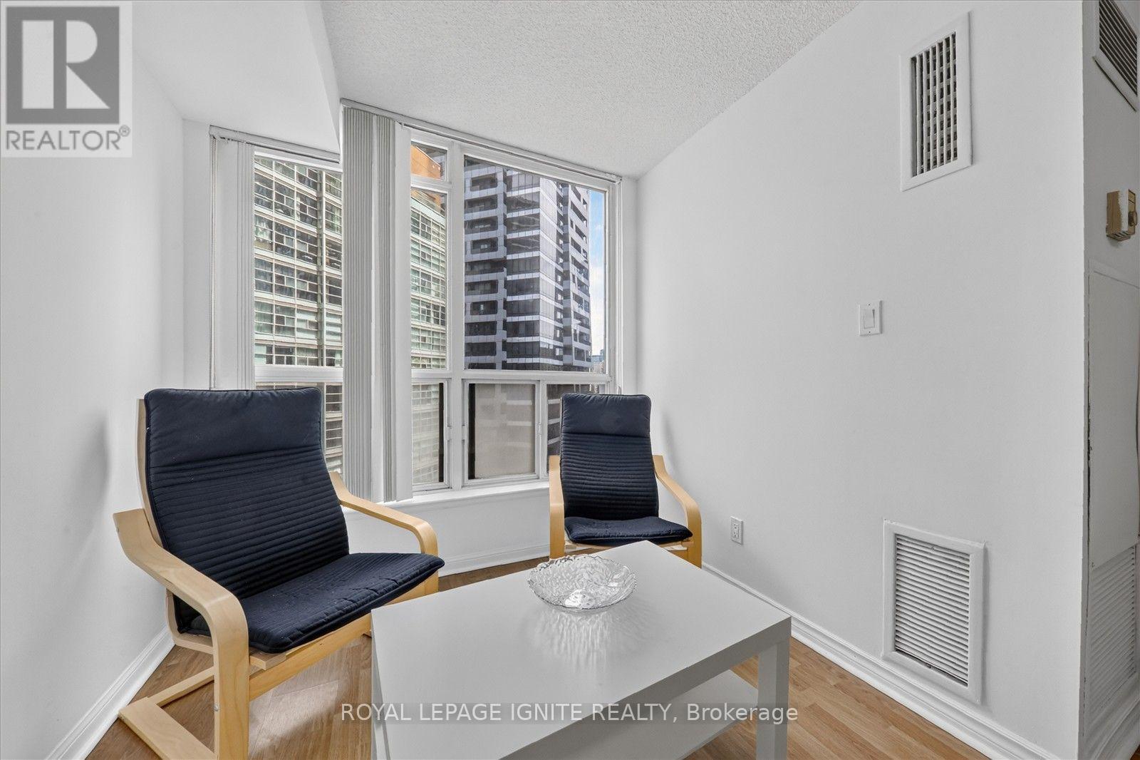 1206 - 24 Wellesley Street W, Toronto, Ontario  M4Y 2X6 - Photo 21 - C13539134