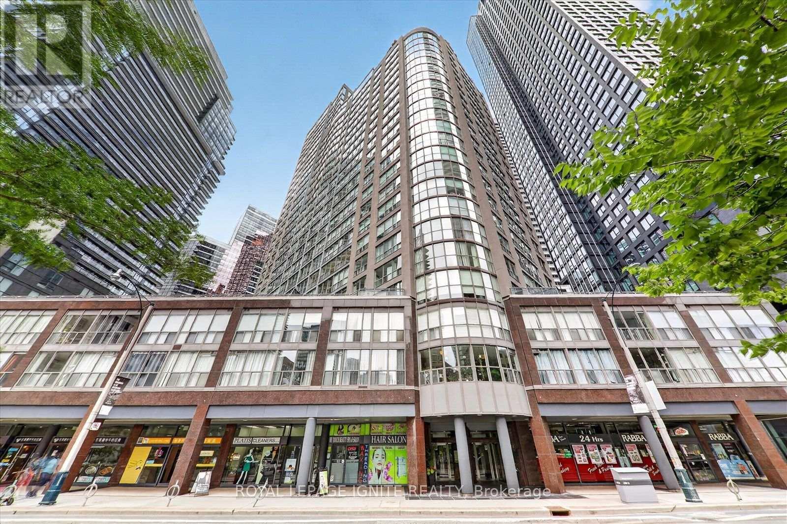 1206 - 24 Wellesley Street W, Toronto, Ontario  M4Y 2X6 - Photo 4 - C13539134