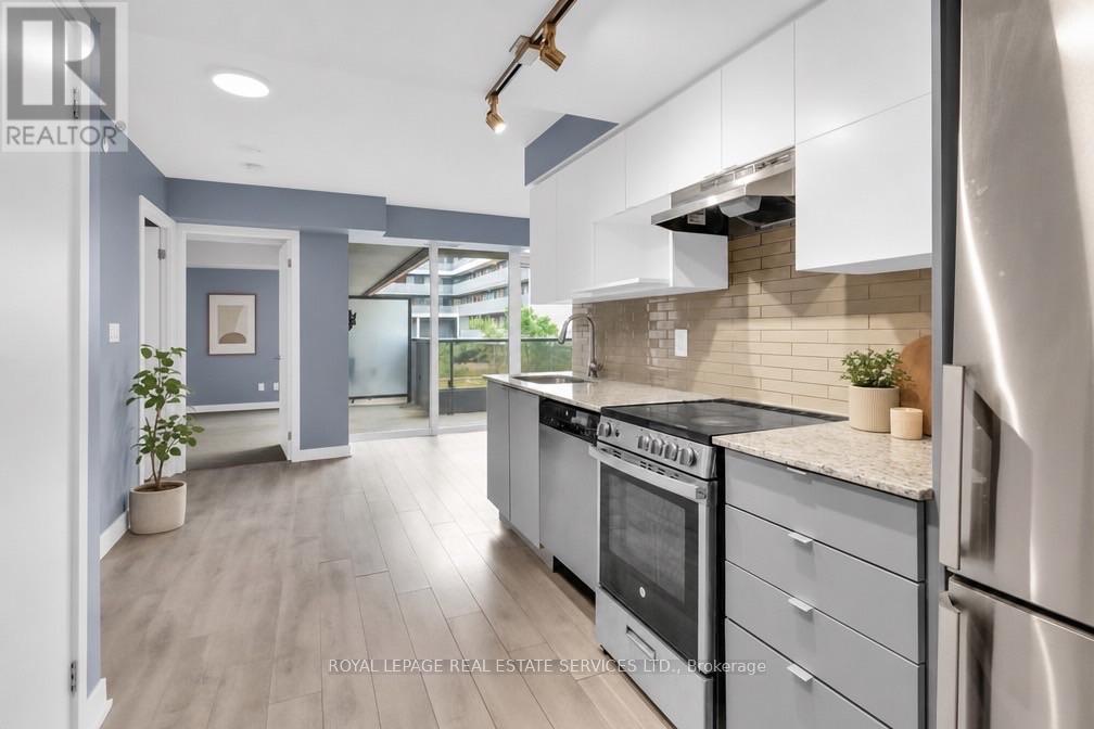 401 - 120 Varna Drive, Toronto, Ontario  M6A 0B3 - Photo 2 - C13539210