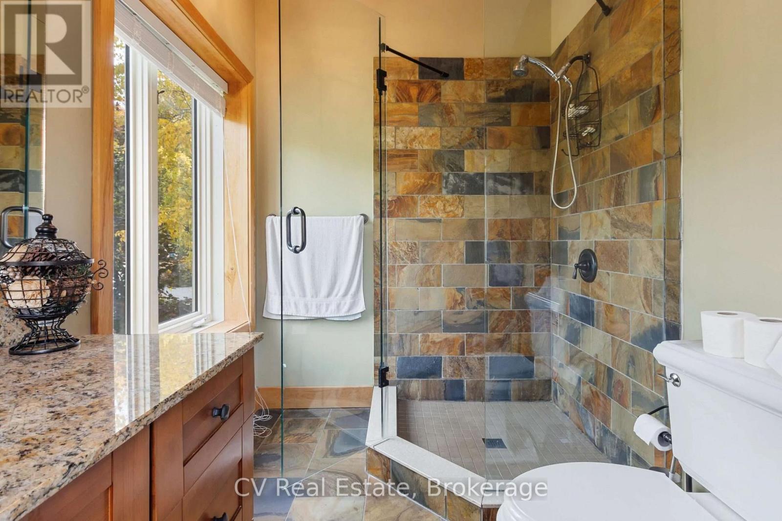 156 Chamonix Crescent, Blue Mountains, Ontario  L9Y 0S7 - Photo 25 - X13539252