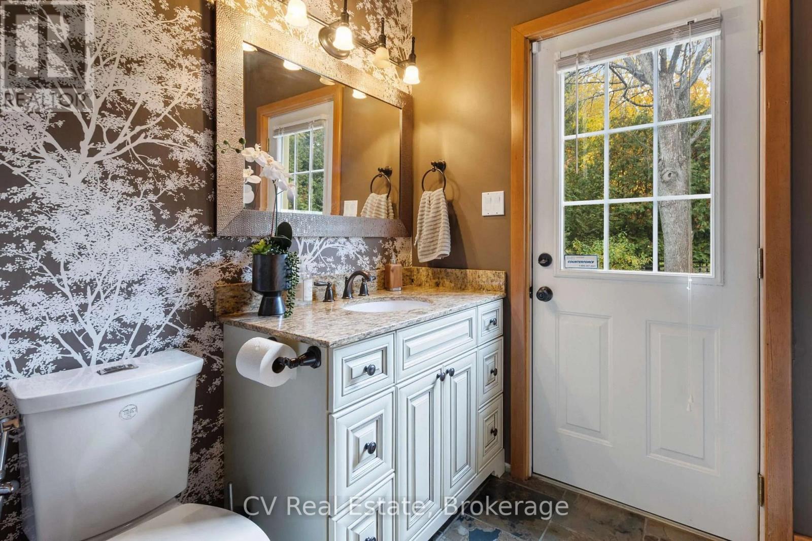 156 Chamonix Crescent, Blue Mountains, Ontario  L9Y 0S7 - Photo 32 - X13539252