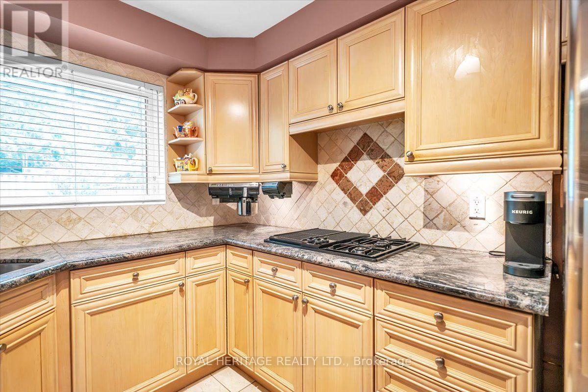 15 Cadby Road, Ajax, Ontario  L1S 3X6 - Photo 13 - E13539080