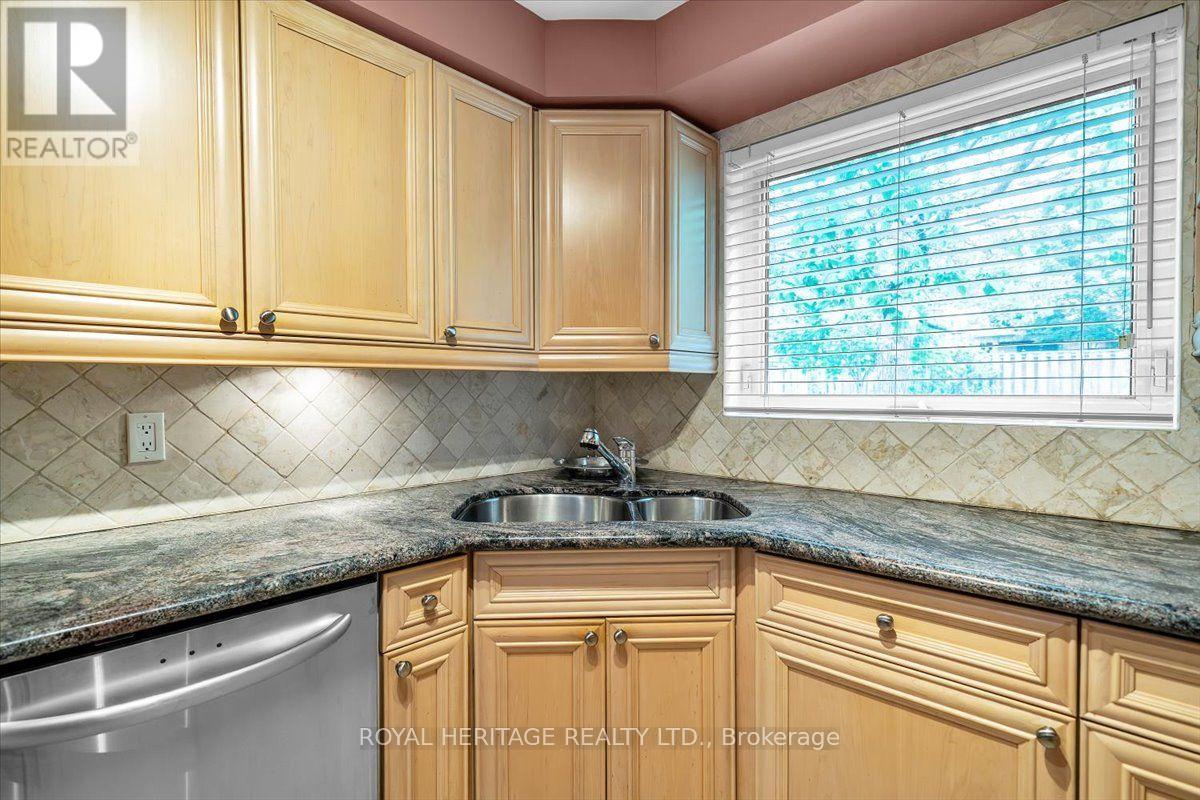15 Cadby Road, Ajax, Ontario  L1S 3X6 - Photo 15 - E13539080