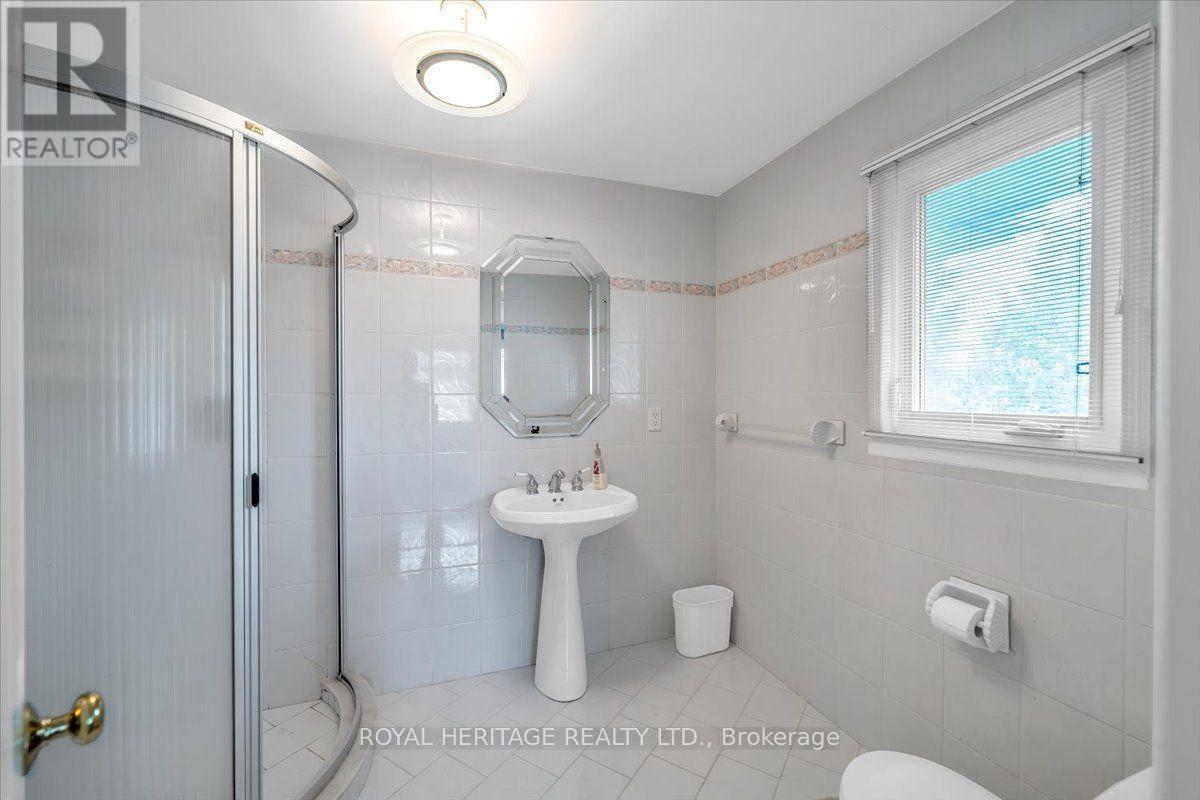 15 Cadby Road, Ajax, Ontario  L1S 3X6 - Photo 23 - E13539080