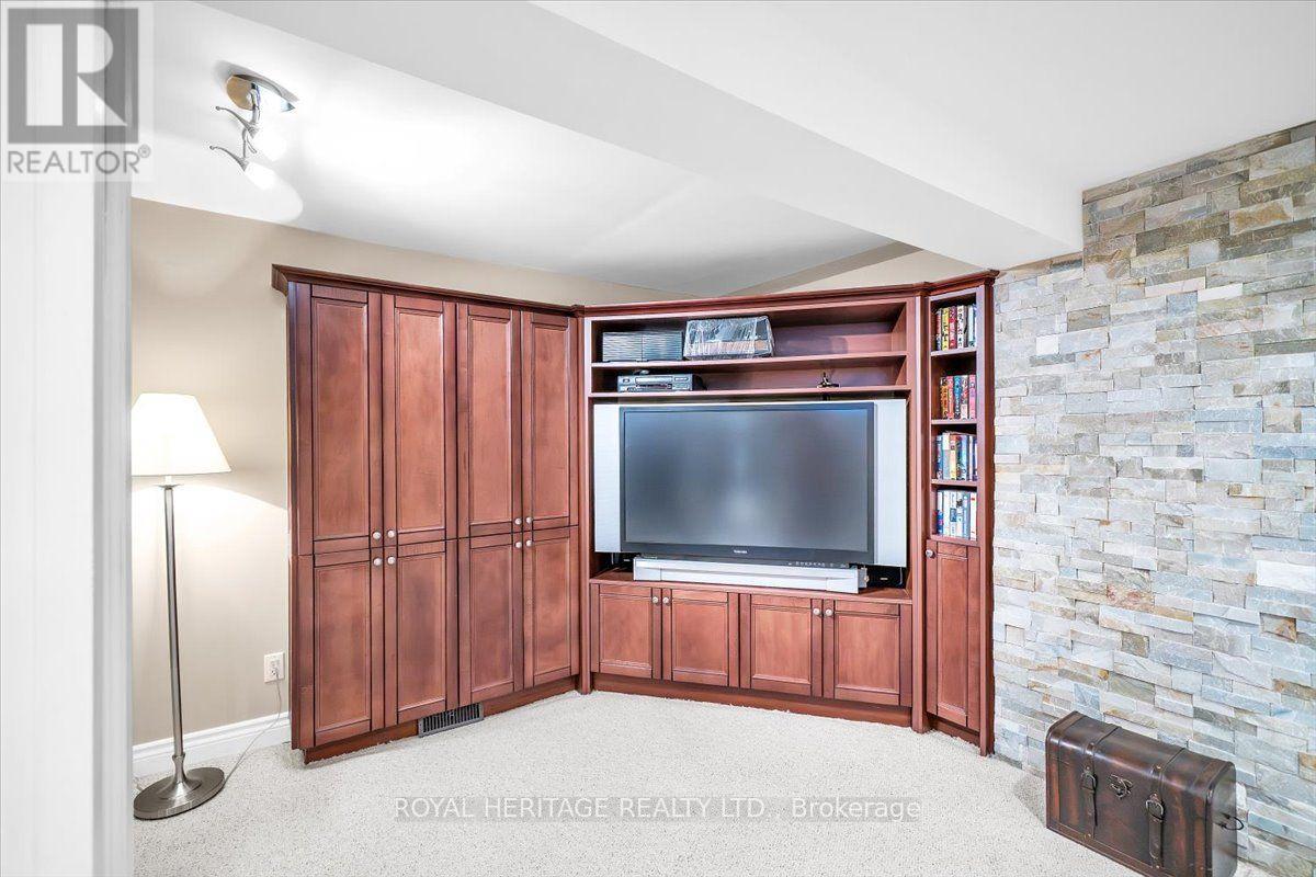 15 Cadby Road, Ajax, Ontario  L1S 3X6 - Photo 34 - E13539080