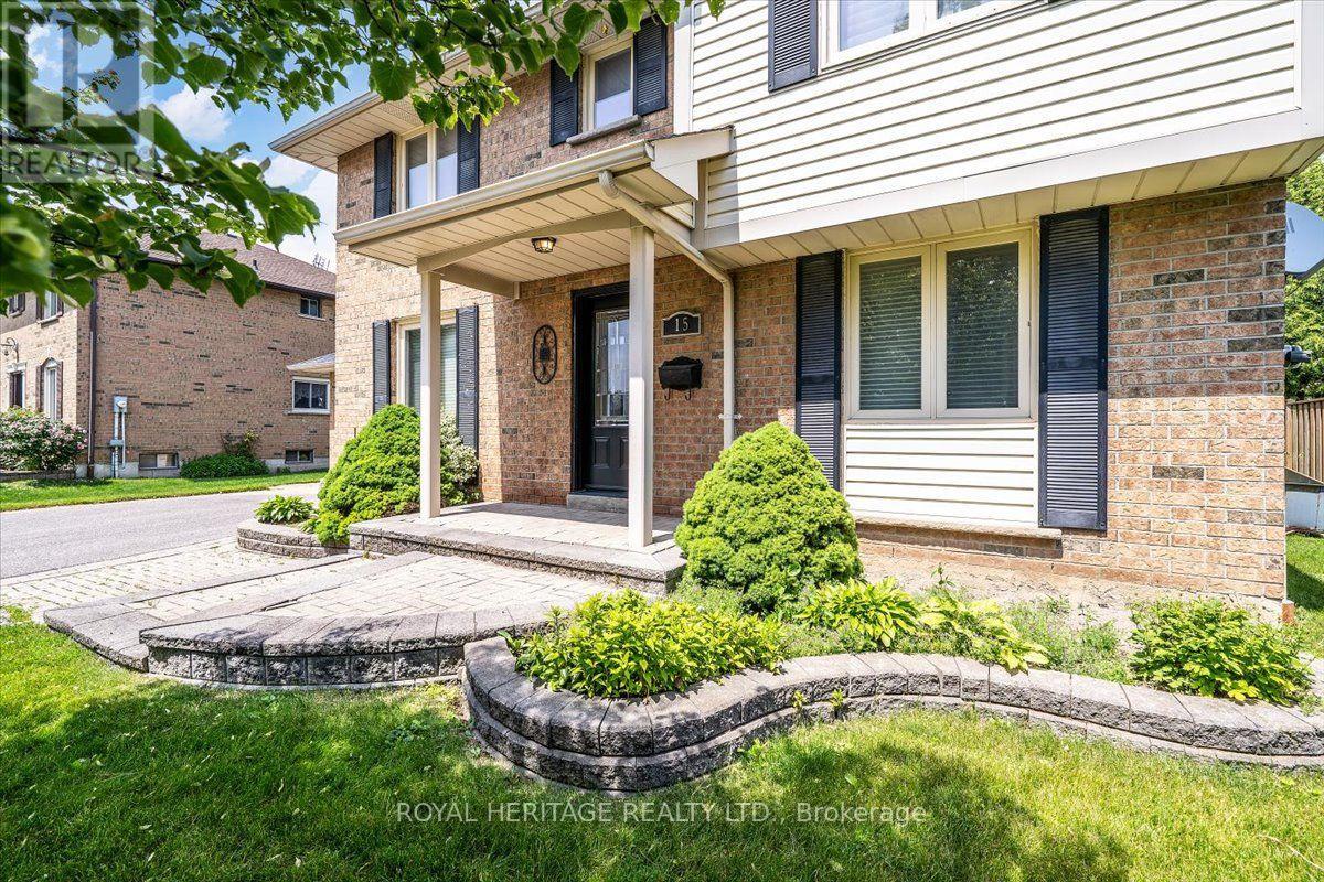 15 Cadby Road, Ajax, Ontario  L1S 3X6 - Photo 5 - E13539080