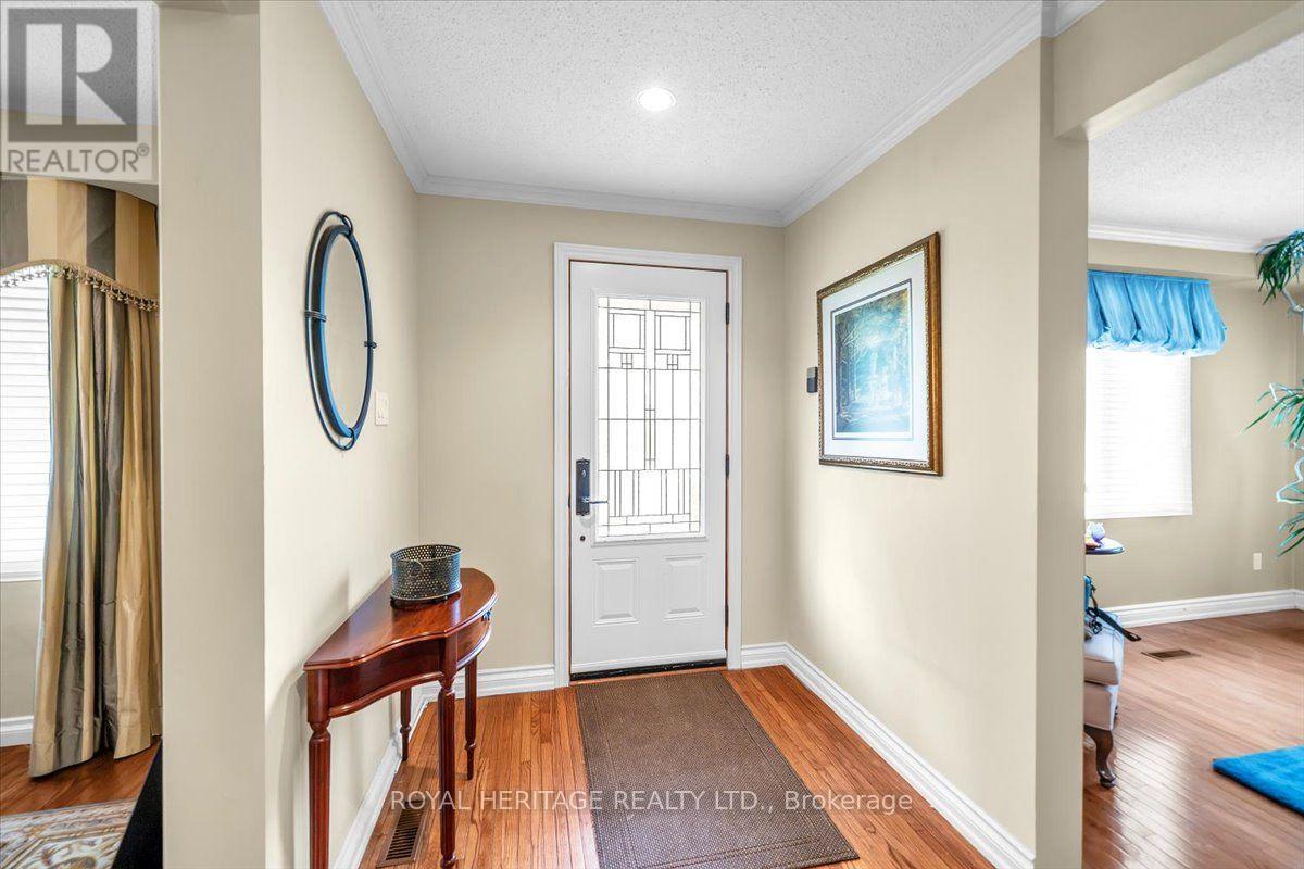 15 Cadby Road, Ajax, Ontario  L1S 3X6 - Photo 7 - E13539080