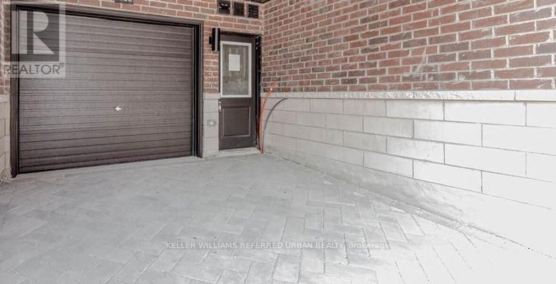 1579 Midland Avenue, Toronto, Ontario  M1P 3C1 - Photo 16 - E13539266