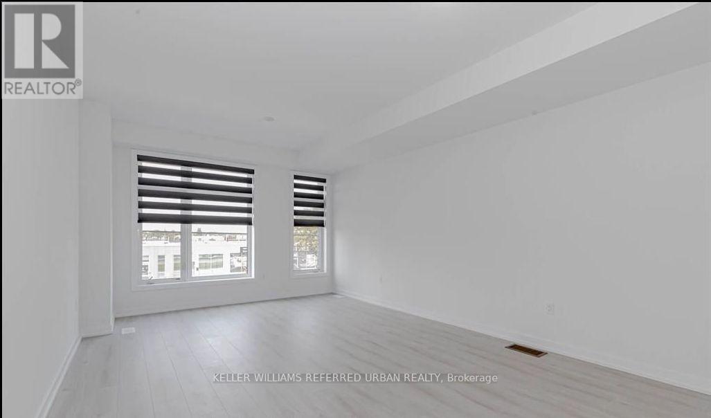 1579 Midland Avenue, Toronto, Ontario  M1P 3C1 - Photo 9 - E13539266