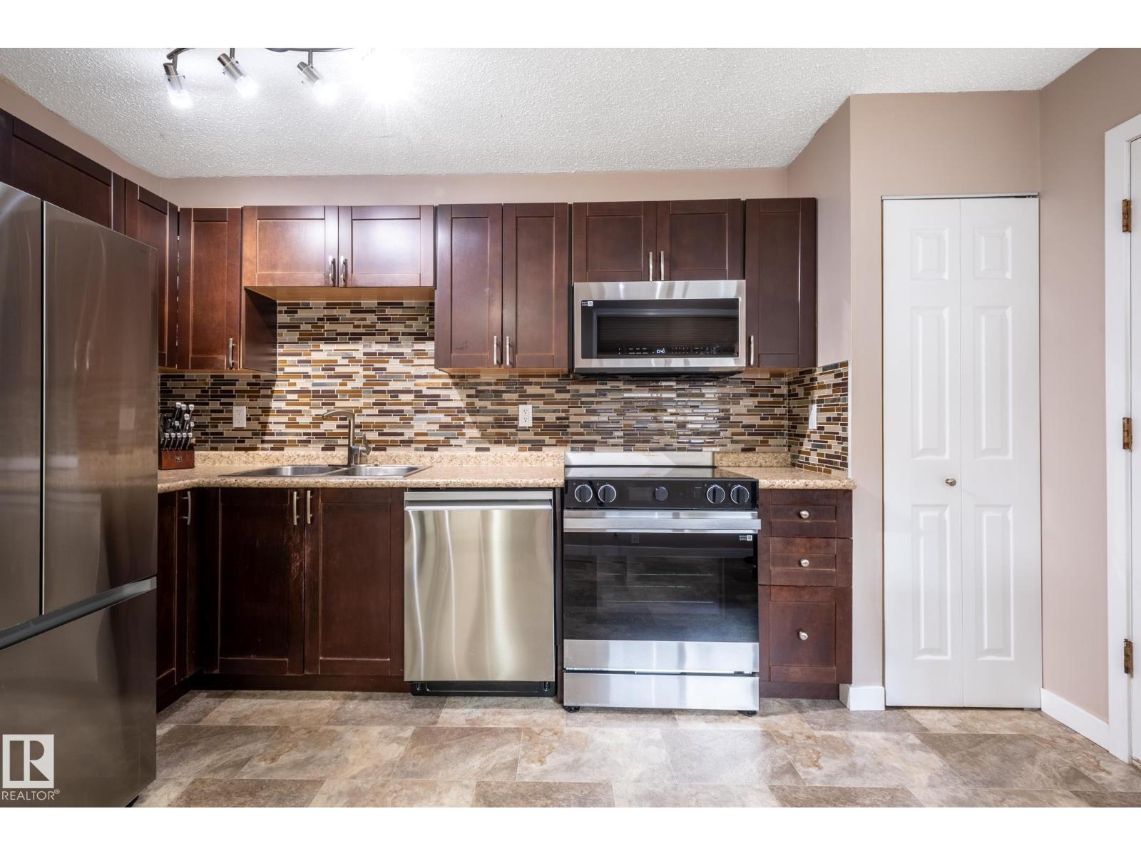 100 Forest Gv, St. Albert, Alberta  T8N 3K6 - Photo 2 - E4497655
