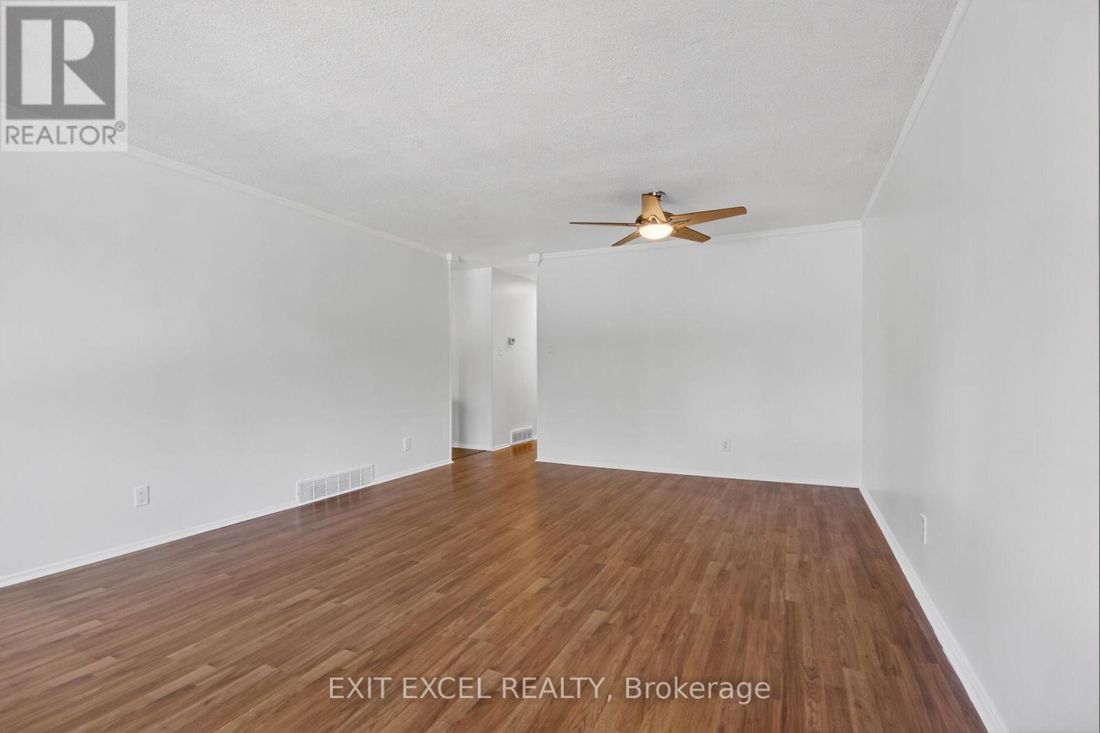 283 Mcelroy Drive, Ottawa, Ontario K2L 1Y3 - Photo 11 - X13538968