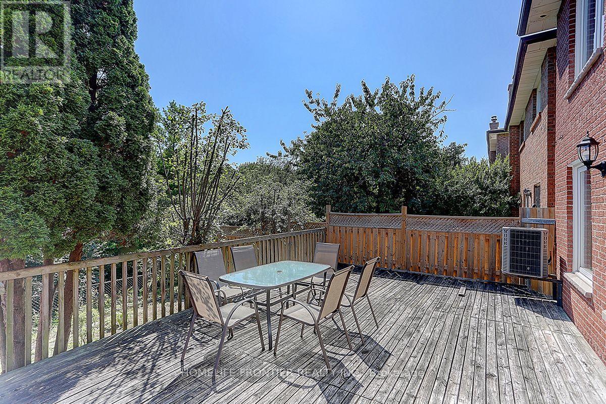 Ground - 31 Boyne Highland Court, Vaughan, Ontario  L4K 1K4 - Photo 11 - N13539010