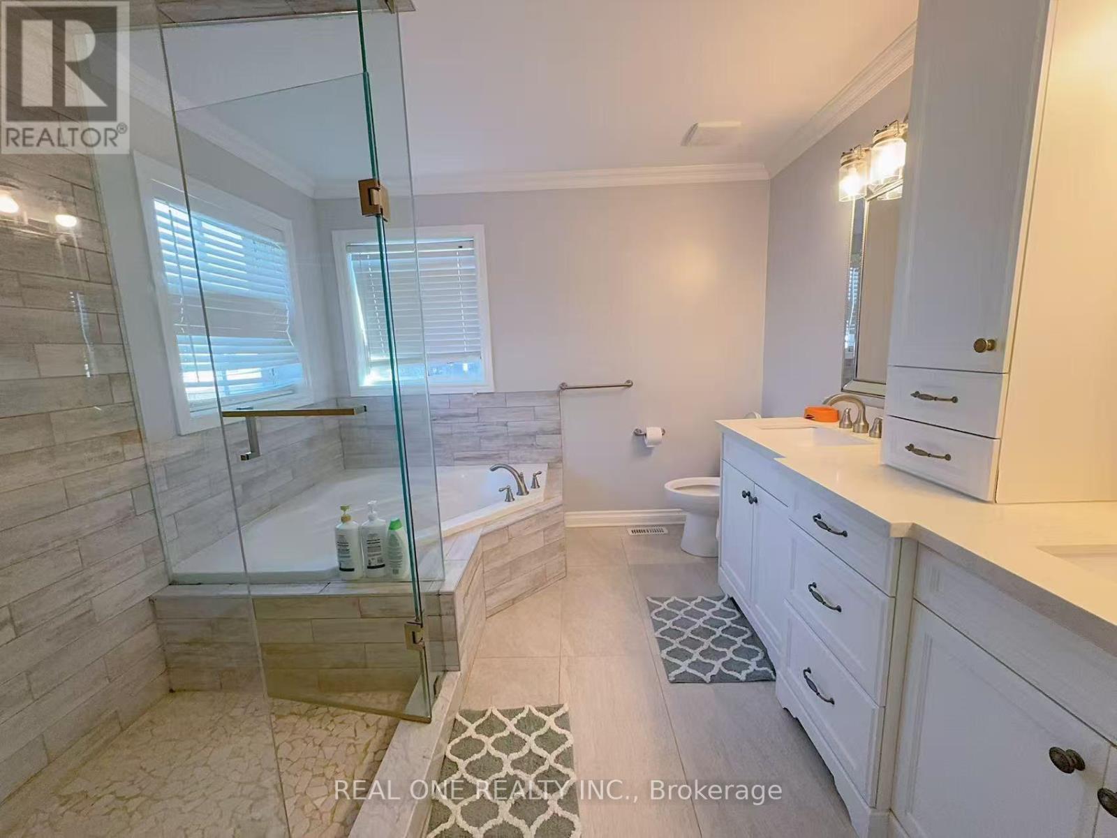 Upper - 193 Dean Burton Lane, Newmarket, Ontario L3X 3C4 - Photo 12 - N13539110