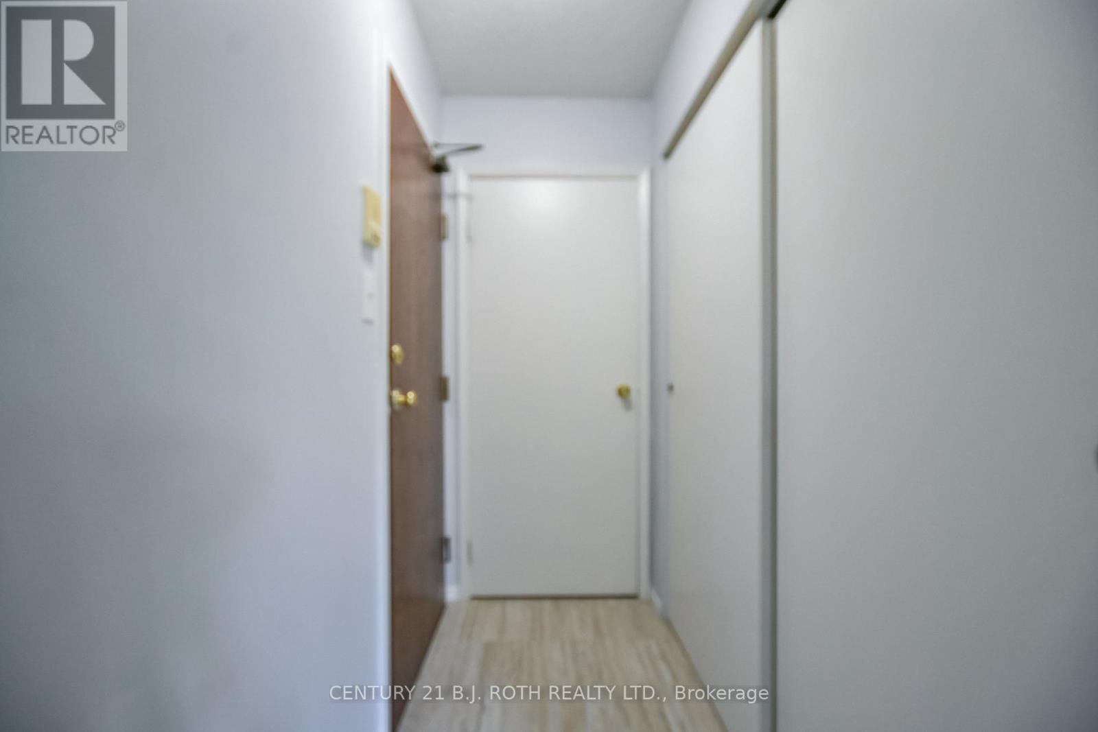 D11 - 163 Edgehill Drive, Barrie, Ontario  L4N 1L9 - Photo 3 - S13539104