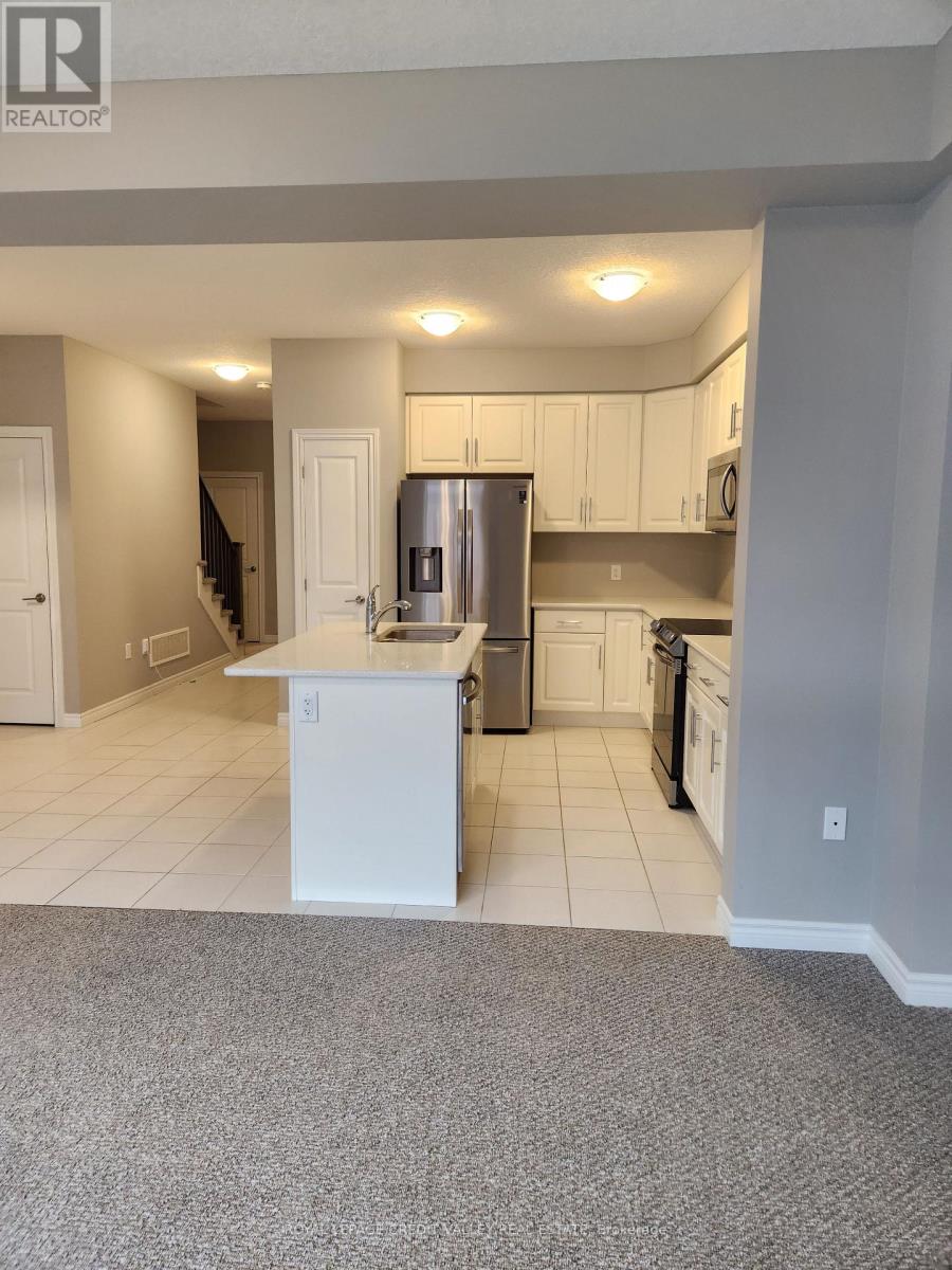 1022 Wright Drive, Midland, Ontario  L4R 0E4 - Photo 3 - S13539232
