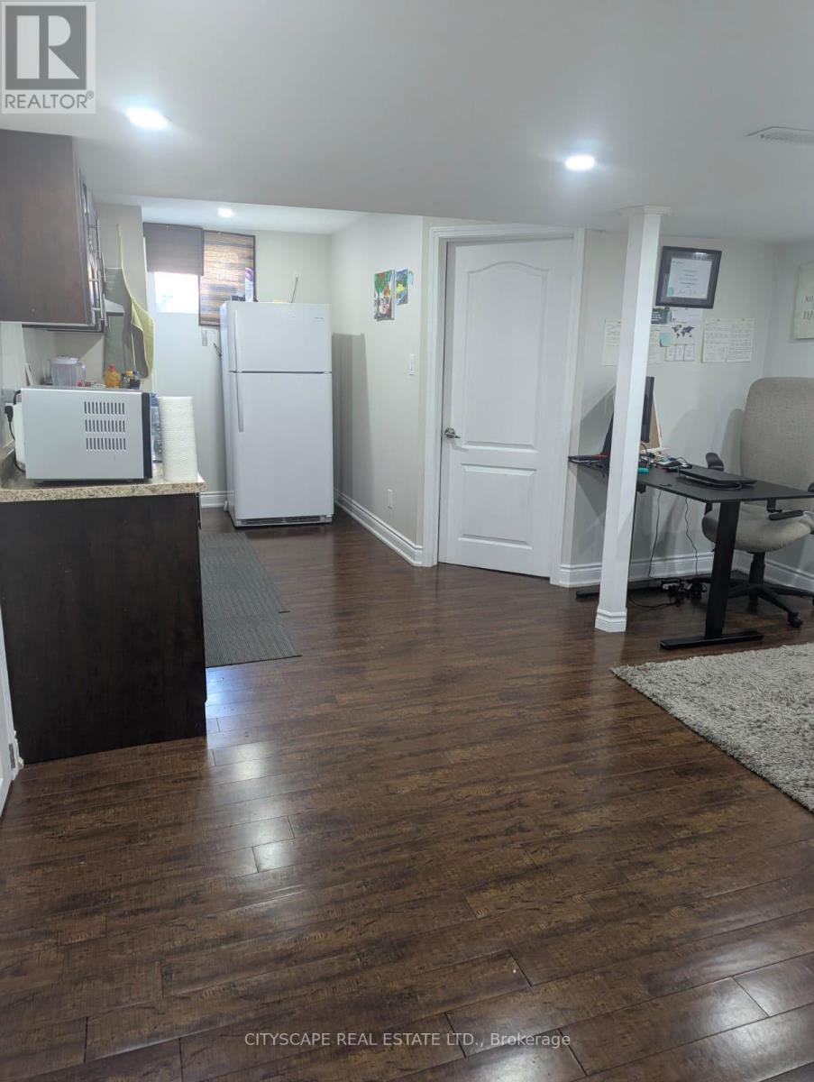 Bsmt - 1211 Clifford Point, Milton, Ontario  L9E 1E6 - Photo 6 - W13538976