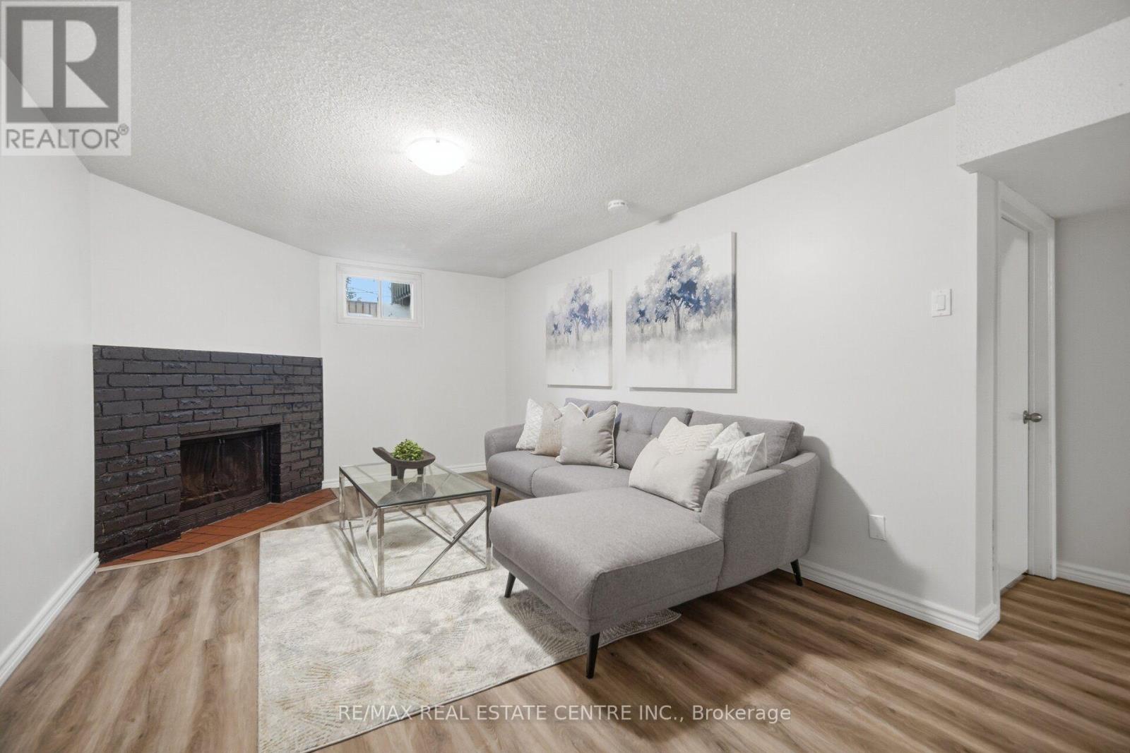 706 Carrying Place, Mississauga, Ontario  L5C 3W6 - Photo 43 - W13539014