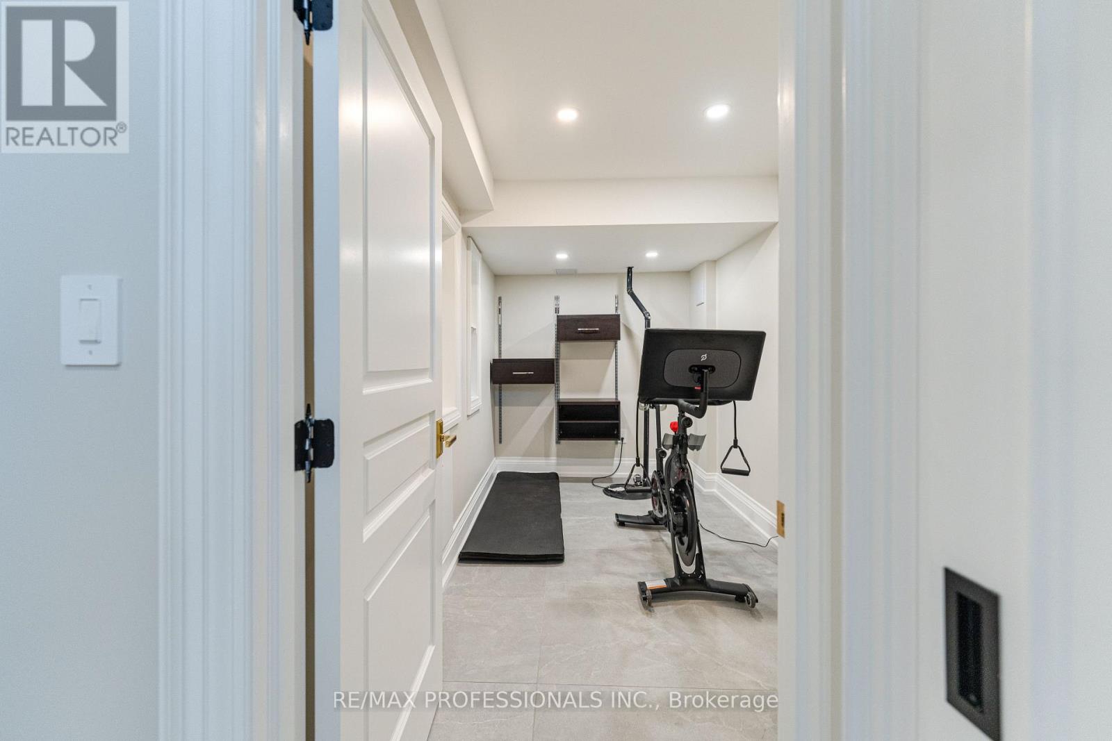 161 The Kingsway, Toronto, Ontario  M8X 2V5 - Photo 37 - W13539018
