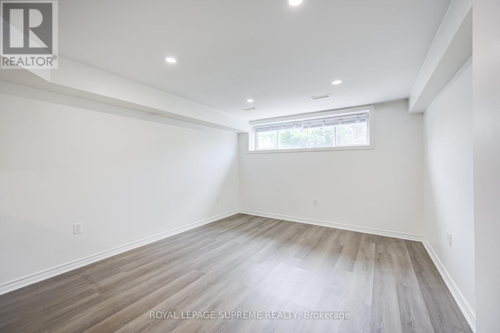 27 Dalrymple Drive, Toronto, Ontario  M6N 4S2 - Photo 11 - W13539022
