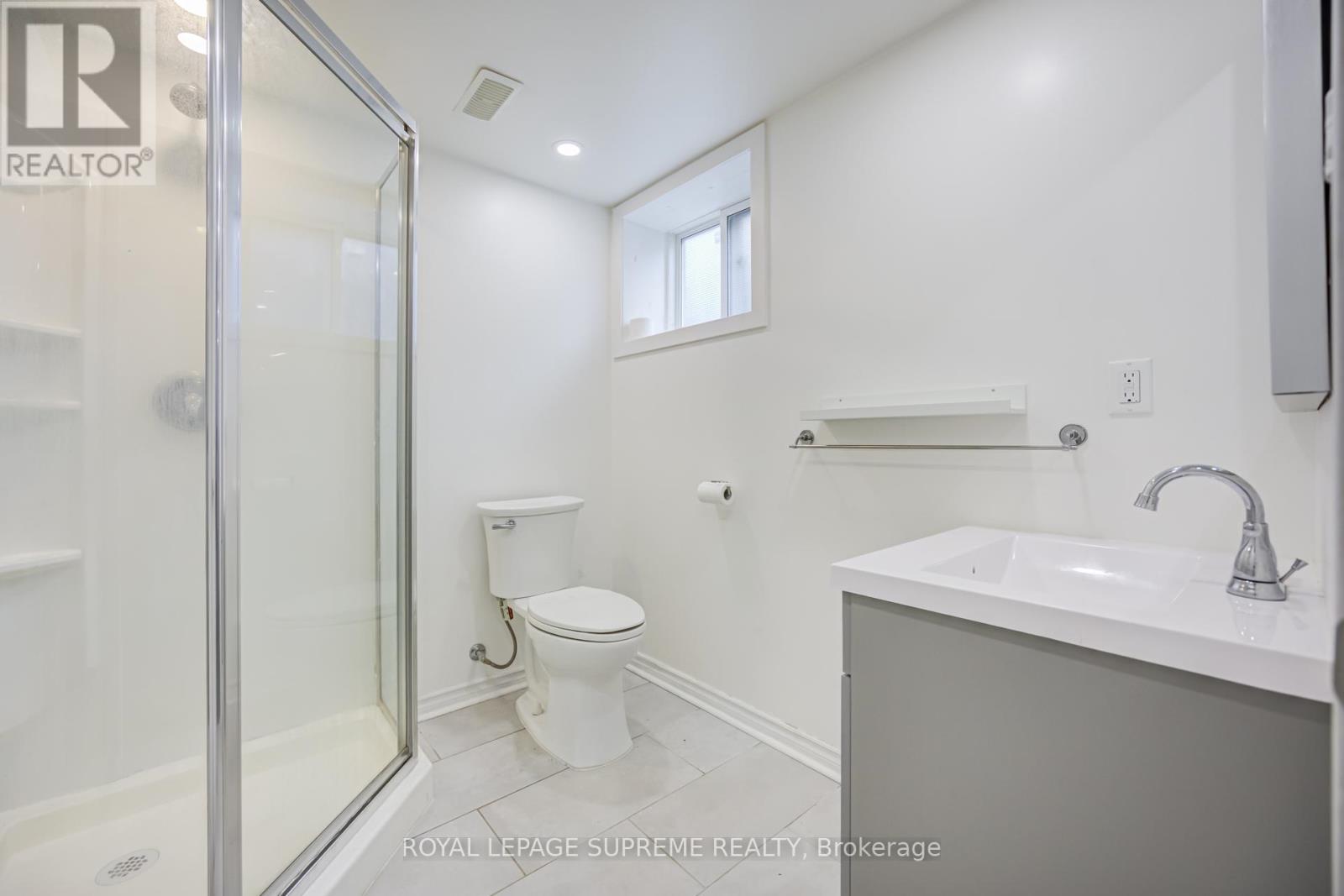 27 Dalrymple Drive, Toronto, Ontario  M6N 4S2 - Photo 17 - W13539022