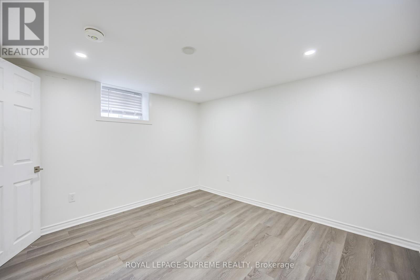 27 Dalrymple Drive, Toronto, Ontario  M6N 4S2 - Photo 19 - W13539022