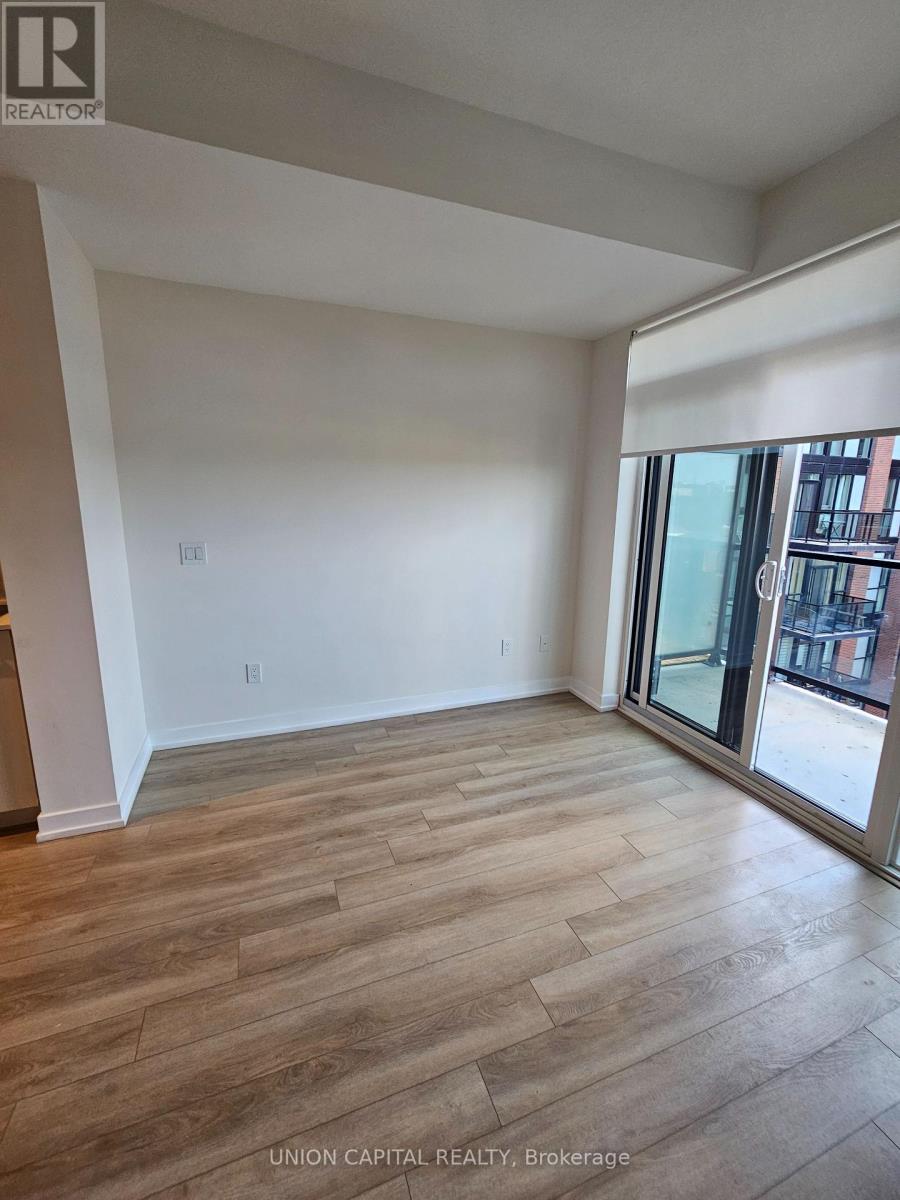 710 - 2300 St. Clair Avenue W, Toronto, Ontario  M6N 0B3 - Photo 11 - W13539220