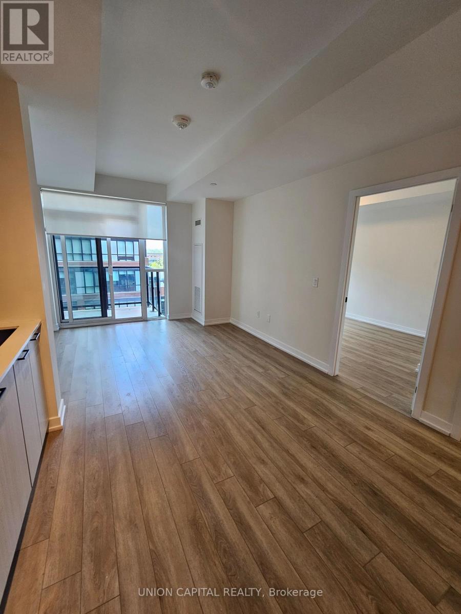 710 - 2300 St. Clair Avenue W, Toronto, Ontario  M6N 0B3 - Photo 9 - W13539220