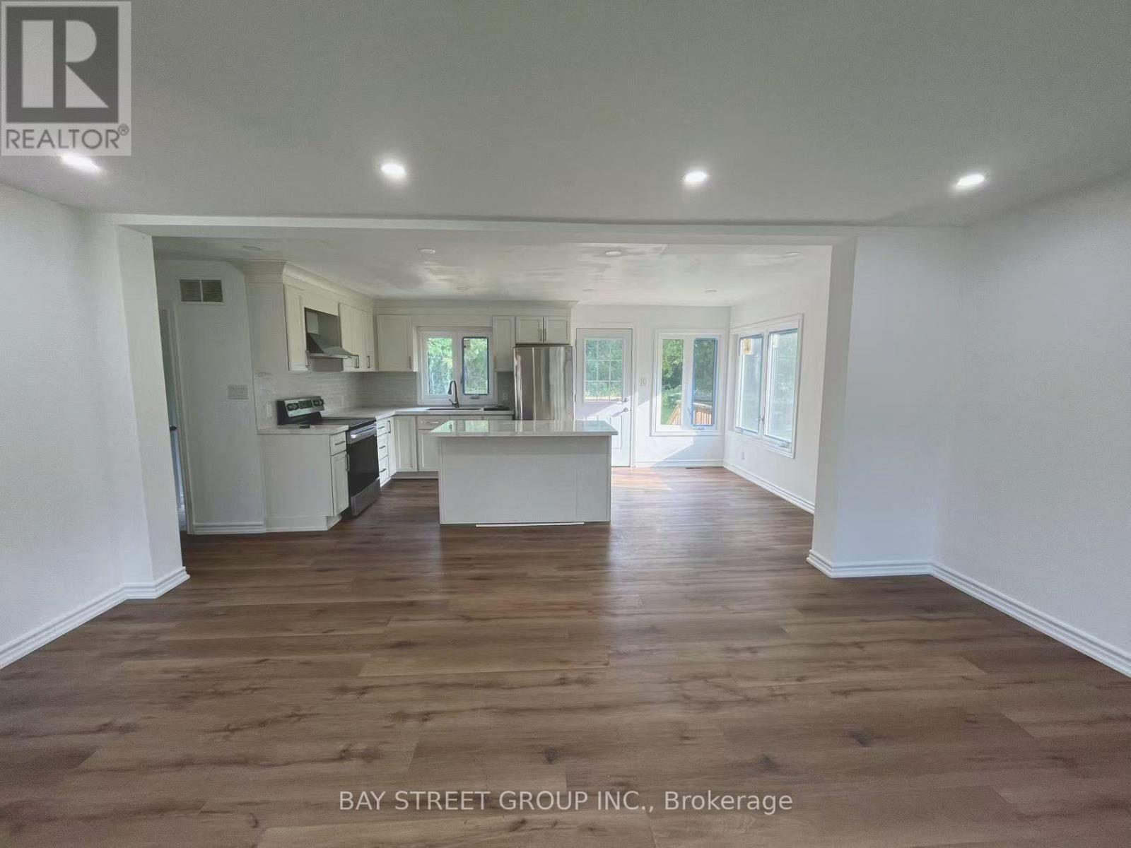 59 Ann Street, Hamilton, Ontario  L9H 2N4 - Photo 2 - X13440956