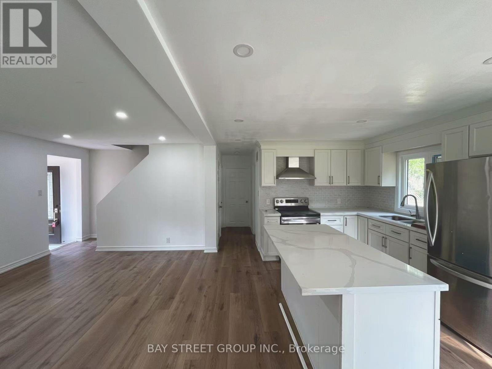 59 Ann Street, Hamilton, Ontario  L9H 2N4 - Photo 3 - X13440956