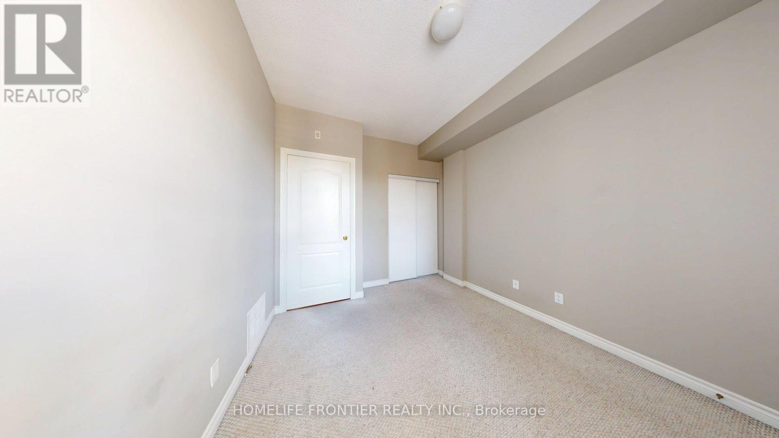 402 - 3351 Cawthra Road, Mississauga, Ontario L5A 4N5 - Photo 13 - W13223410
