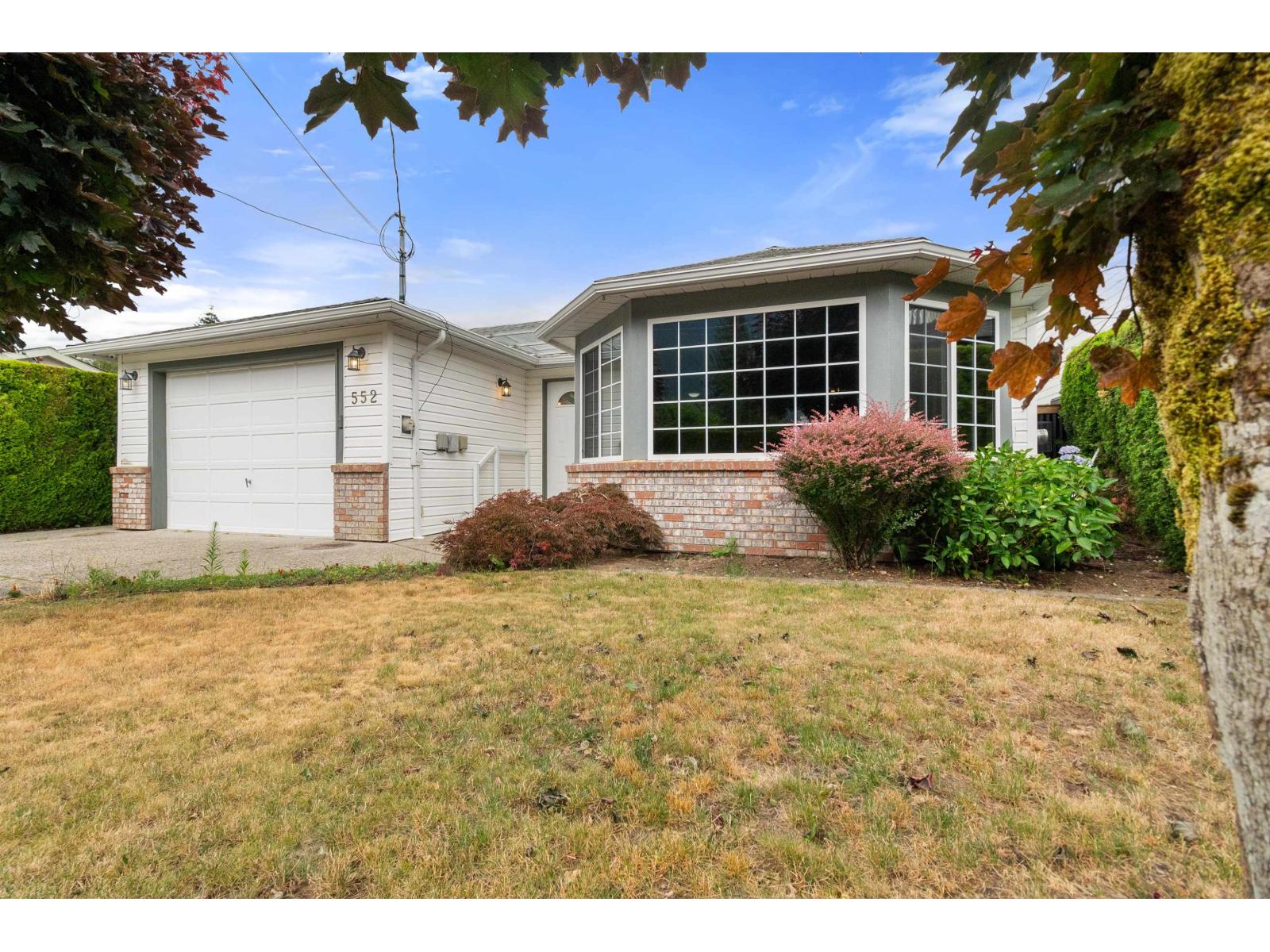 552 YALE STREET|Hope