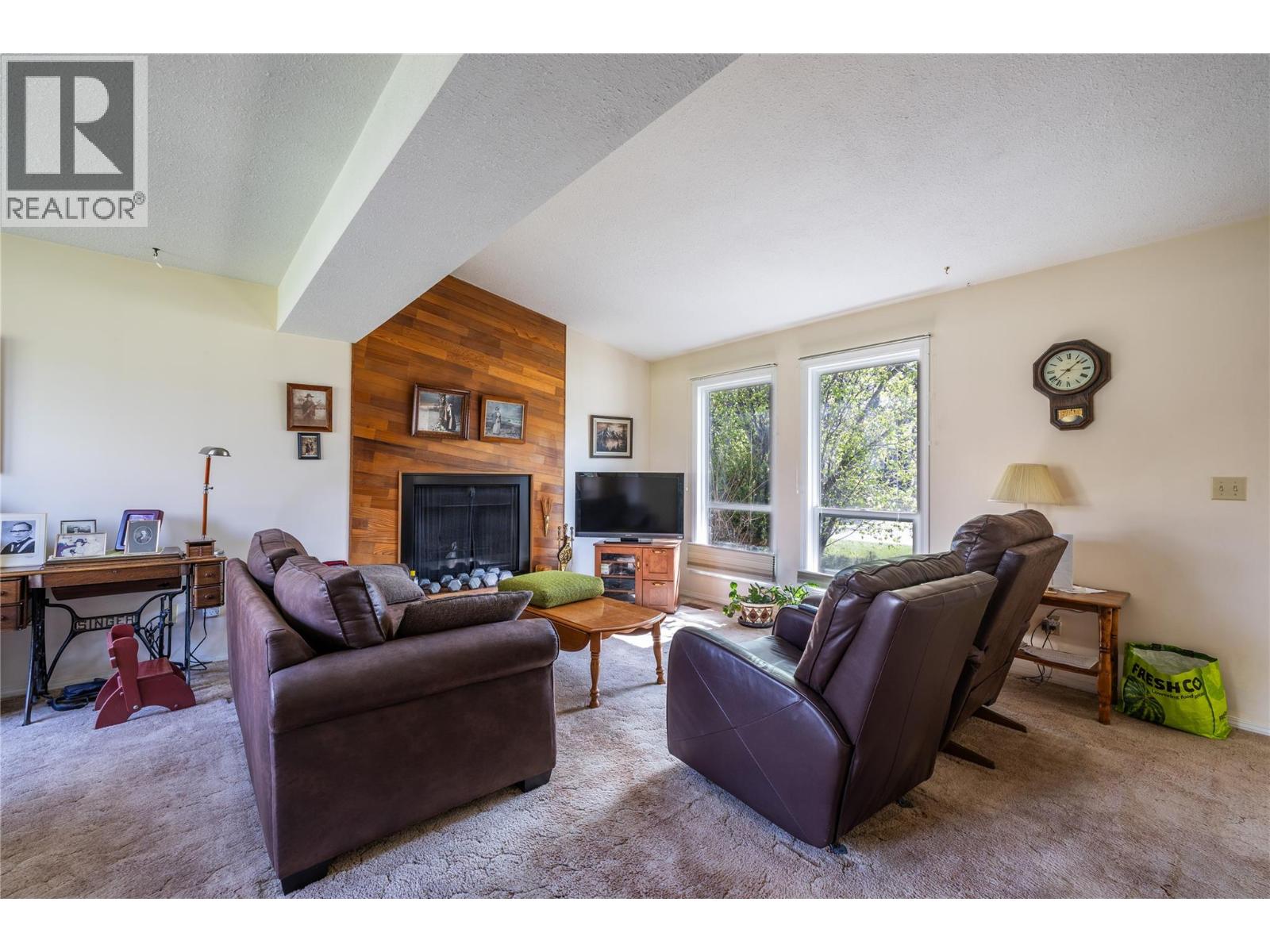142 Whistler Drive, Kamloops, British Columbia  V2X 1X6 - Photo 3 - 10383698